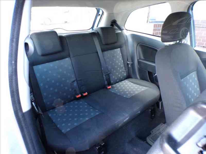 Ford Fiesta 1,3 i KLIMATIZACE-HNED ODJÍŽDÍTE - foto 11
