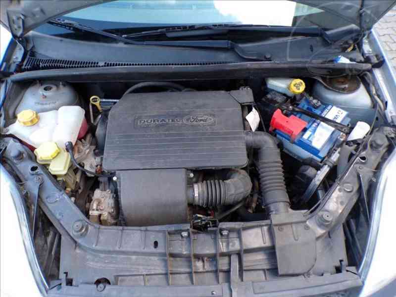 Ford Fiesta 1,3 i KLIMATIZACE-HNED ODJÍŽDÍTE - foto 13