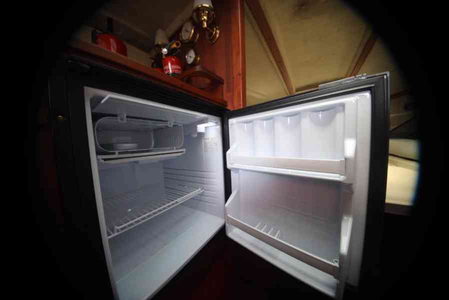 Motorova lod 8,5m - foto 4