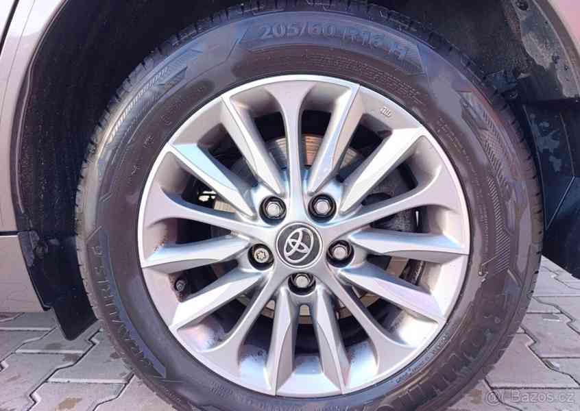 Toyota Verso 1,8 - foto 4