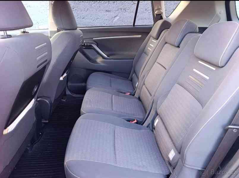 Toyota Verso 1,8 - foto 11