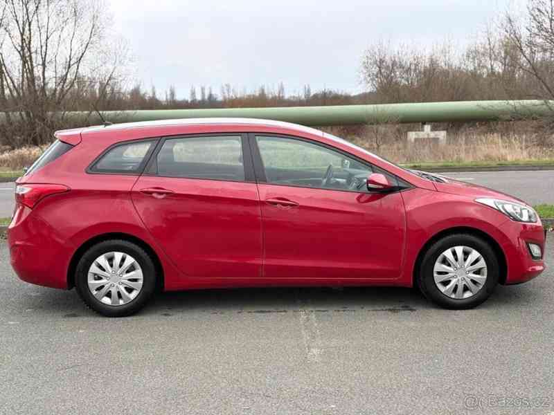 Hyundai i30 1,4   r.v. 2013, najeto 131 tis km - foto 16