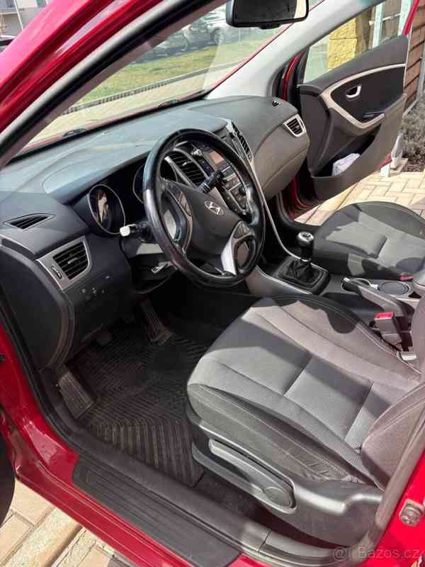 Hyundai i30 1,4   r.v. 2013, najeto 131 tis km - foto 13