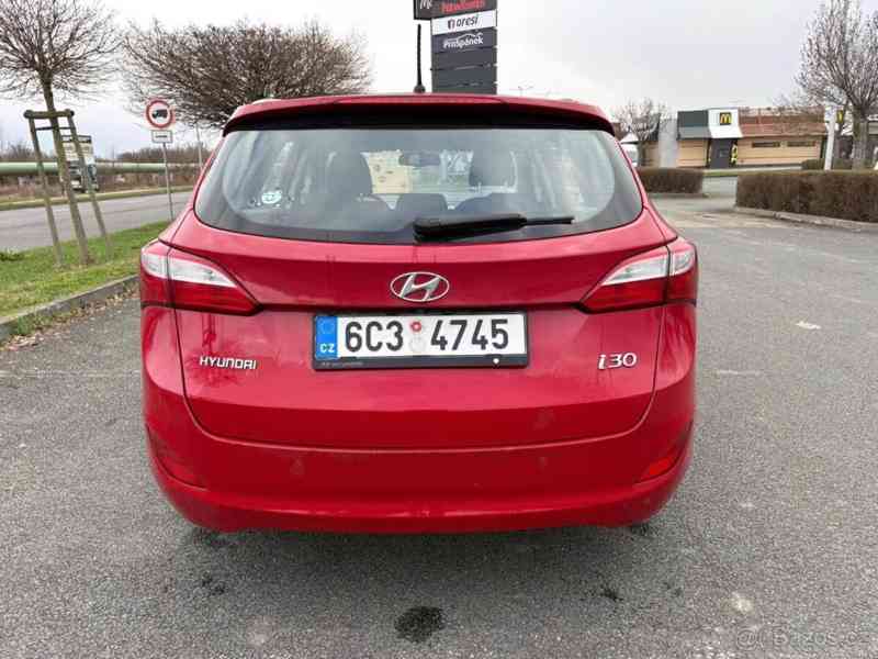 Hyundai i30 1,4   r.v. 2013, najeto 131 tis km - foto 19