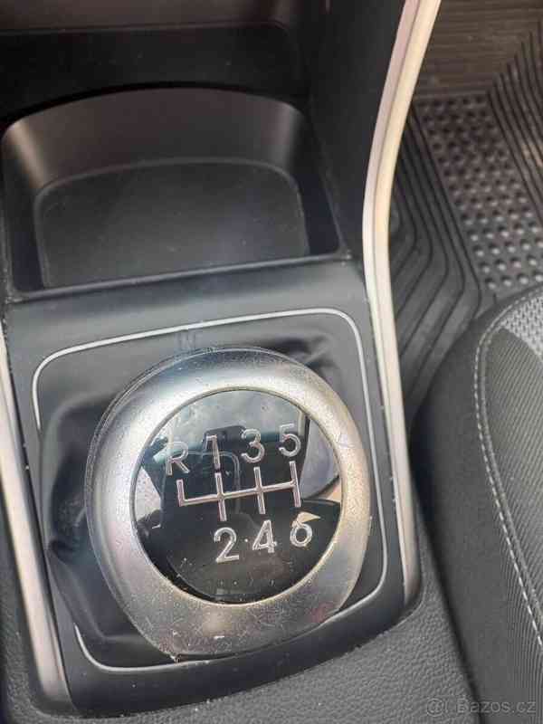 Hyundai i30 1,4   r.v. 2013, najeto 131 tis km - foto 7