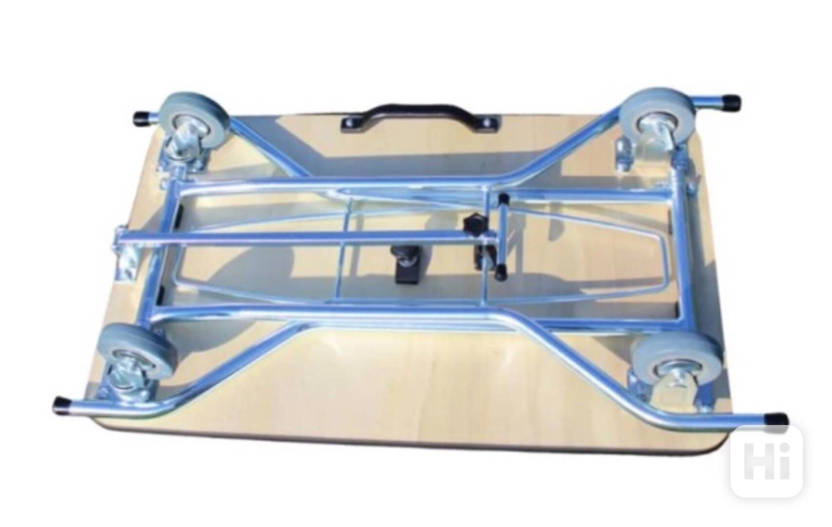 Upravovací stůl s kolečky  - foto 1