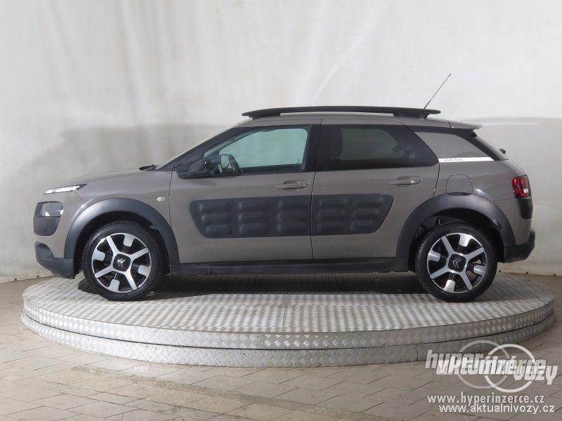 Citroen C4 Cactus 1.6 BlueHDi 73kW 1.6, nafta, 2016 - foto 5
