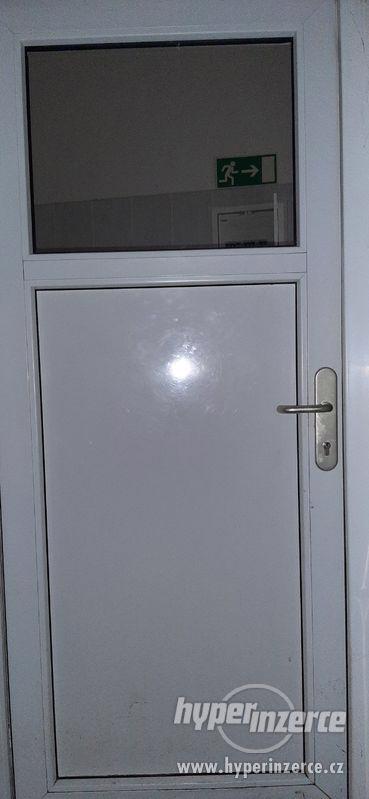 nerezové a chladící dveře z provozu jatek - foto 9
