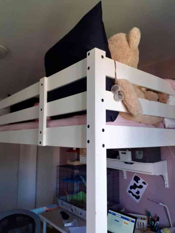 Vysoká postel Ikea pro dítě i dospělého - foto 6