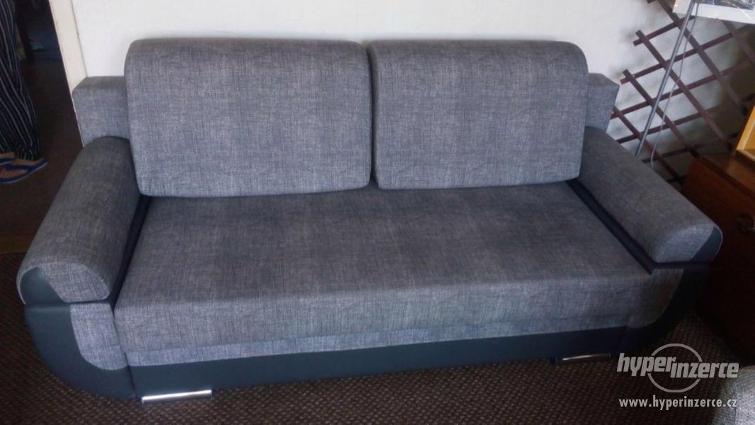 prodám rozkládací sedačku s úložným prostorem - foto 1