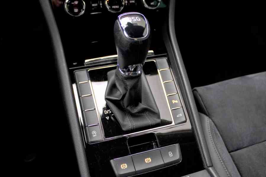 Škoda Superb III Combi - foto 13