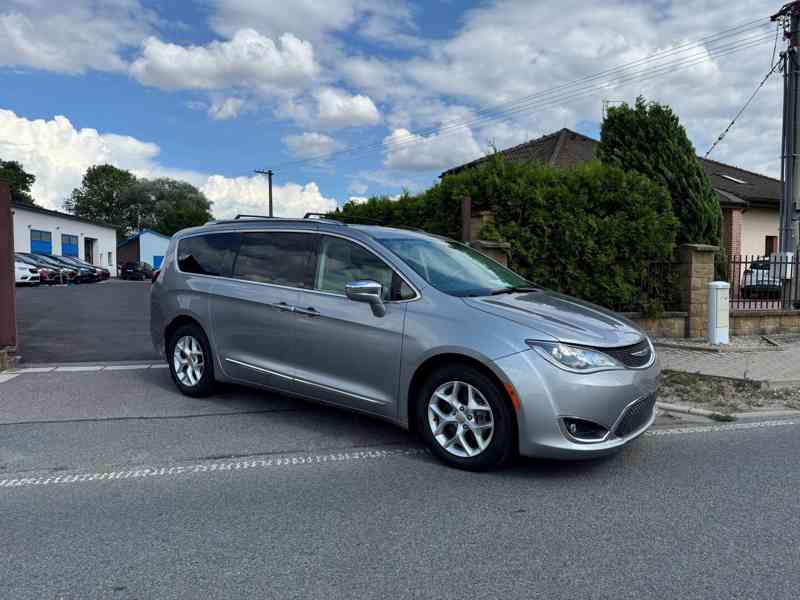 Chrysler Pacifica 3,6 RU Limited Sunroof 2020 - foto 1