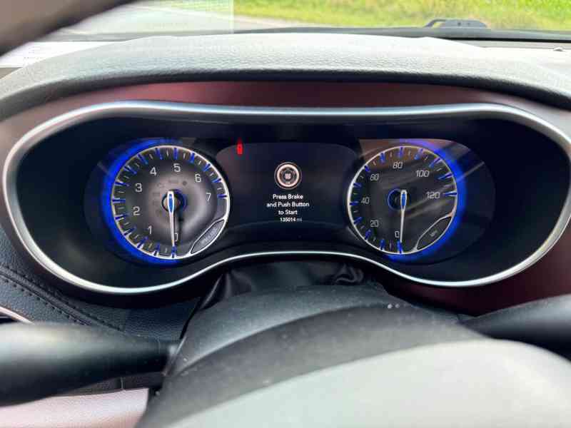 Chrysler Pacifica 3,6 RU Limited Sunroof 2020 - foto 19