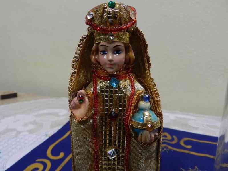 Hezká stará soška pod sklem Ježíš Jezulátko  - foto 4