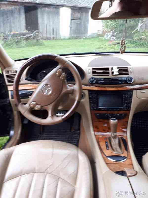 Mercedes-Benz 211 2,2 e 211 - foto 6