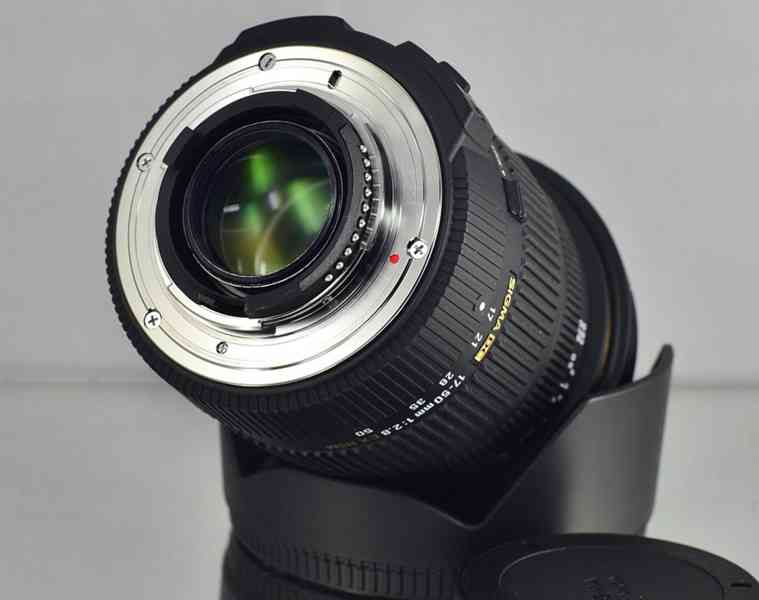 pro Nikon - Sigma  DC 17-50mm F/2.8  EX OS HSM DX - foto 5