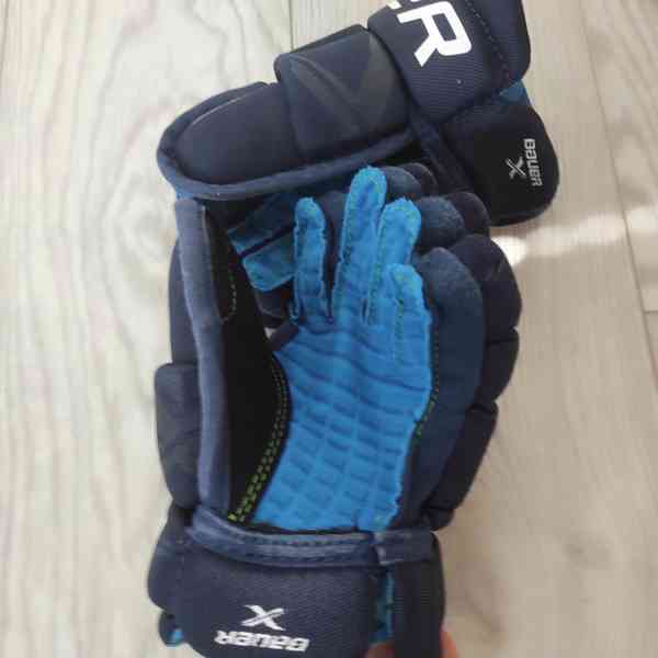 Prodám rukavice BAUER S21 X GLOVE - YTH 8" (20cm) - foto 3