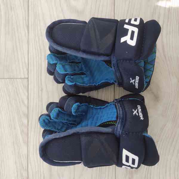 Prodám rukavice BAUER S21 X GLOVE - YTH 8" (20cm) - foto 2