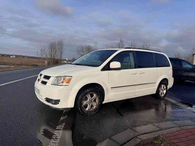 Chrysler Dodge Grand Caravan 3,8 LPG RT 2011 - foto 2