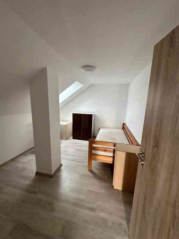 Pronájem bytu 2+kk 80 m² - foto 7