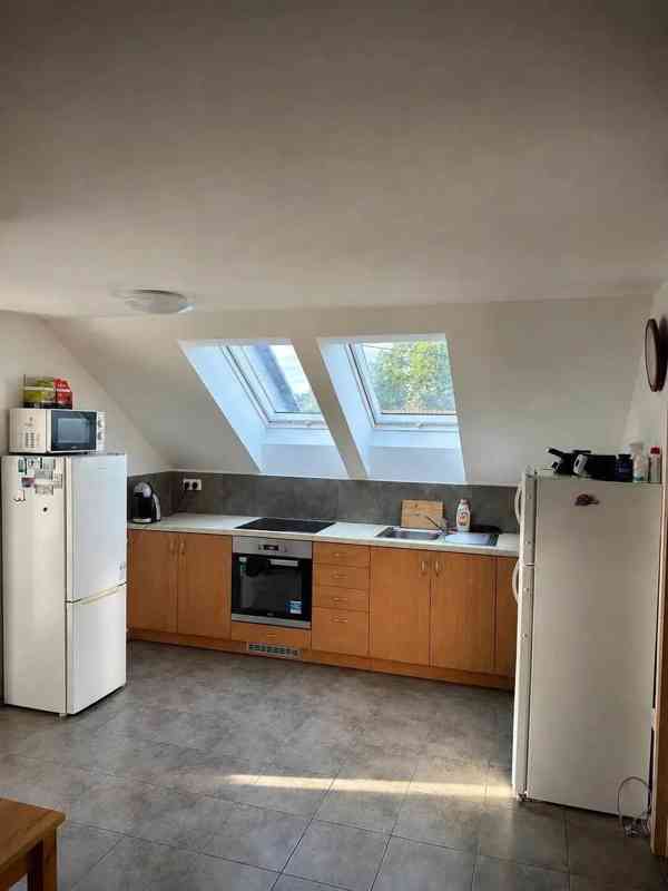 Pronájem bytu 2+kk 80 m² - foto 2