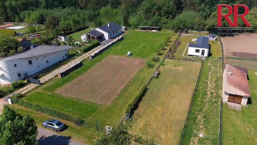 Prodej stavebního pozemku 1416 m2 - obec Dobříň u Roudnice nad Labem - foto 14