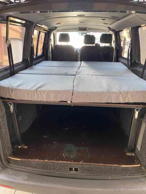 Volkswagen Transporter 1. majitel, 9míst, lůžková úpr - foto 13