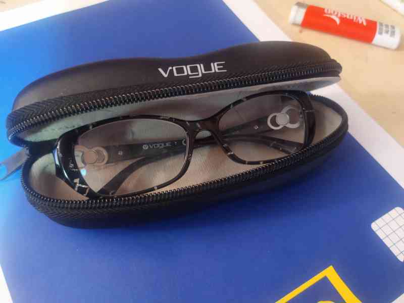 Luxusní dámské dioptrické brýle Vogue - foto 6