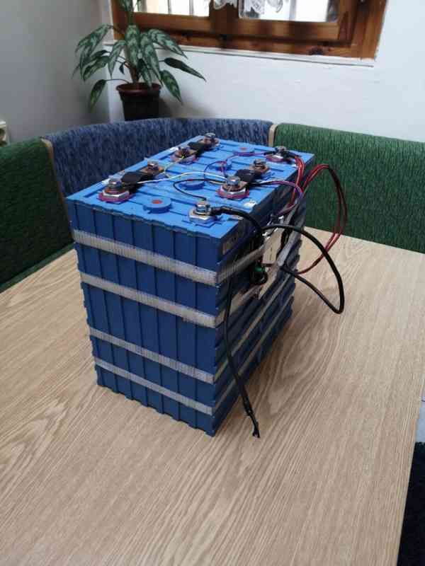 LiFePO4 Baterie 12 V s BMS 200 Ah.   - foto 4