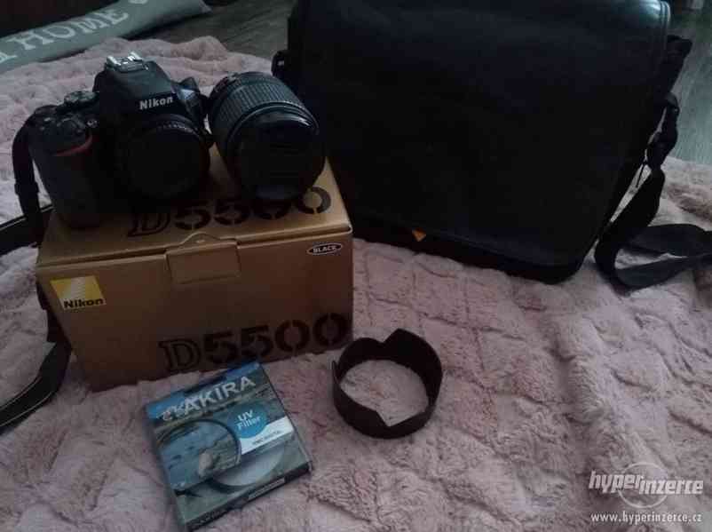 Nikon D5500 tělo (v záruce)+ objektiv +příslušenství - foto 1