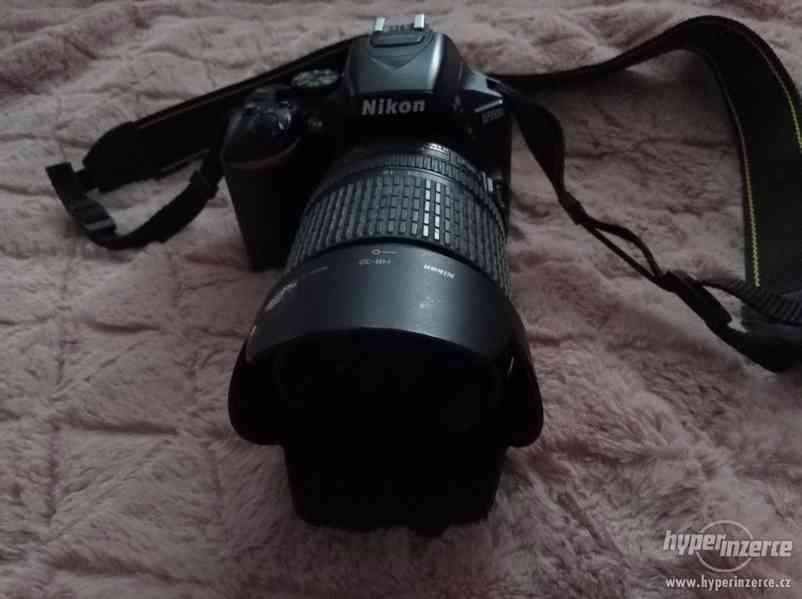 Nikon D5500 tělo (v záruce)+ objektiv +příslušenství - foto 3