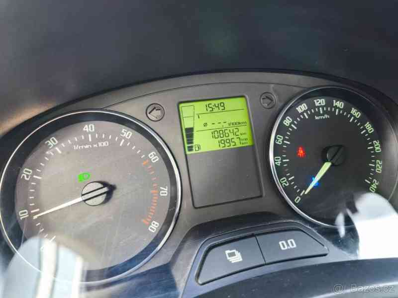 Škoda Fabia 1,2   TSI, 77 kW, manuál – 2010 - foto 13