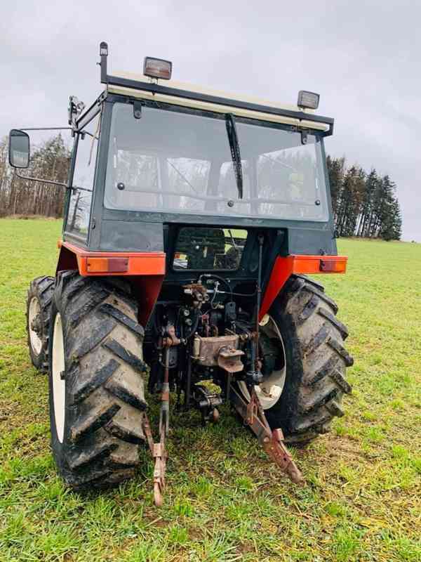 Traktor s čelním nakladačem Zetor 7245 - foto 3