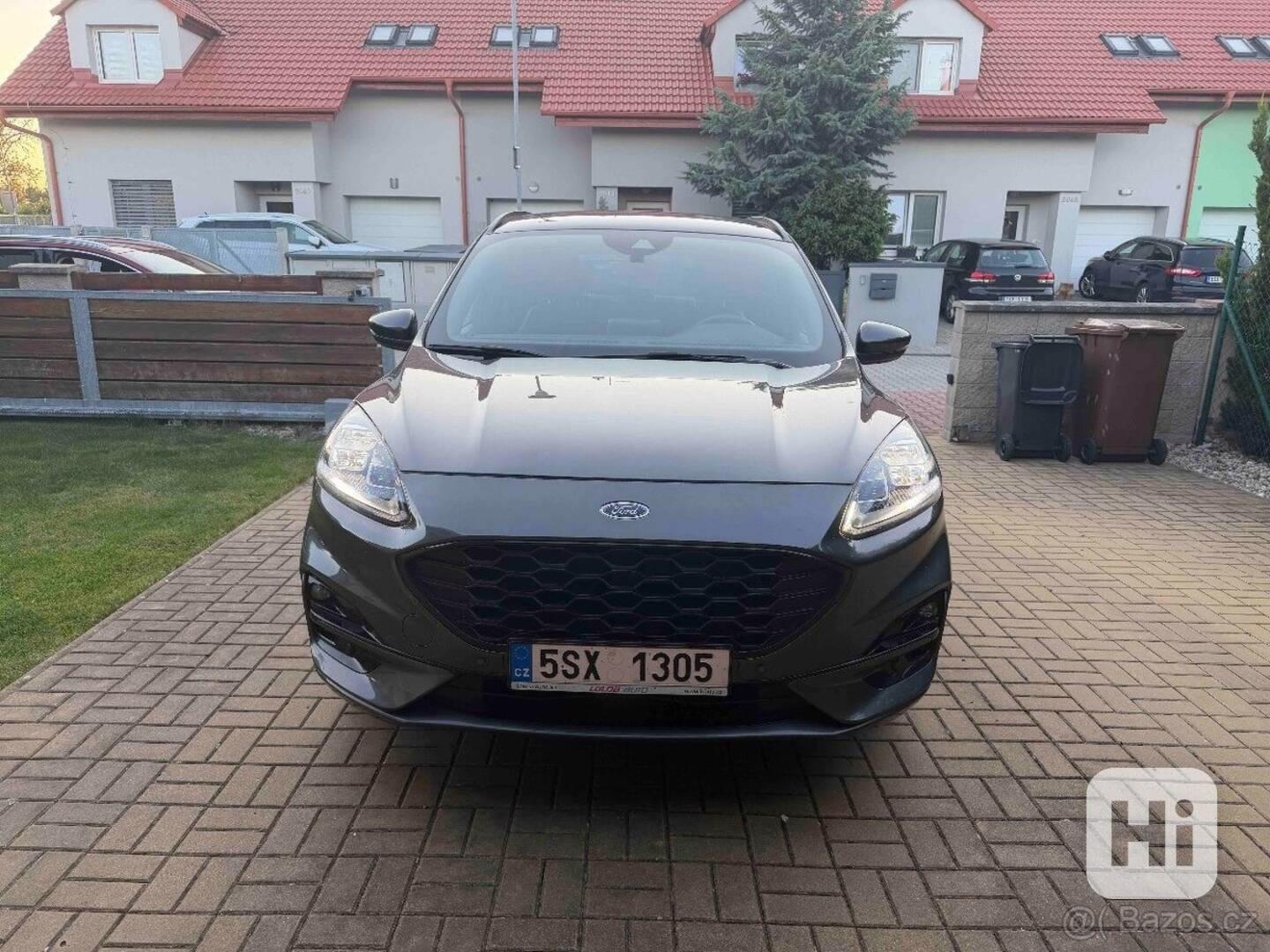 Ford Kuga 1,5   r.v. 2022 - foto 1
