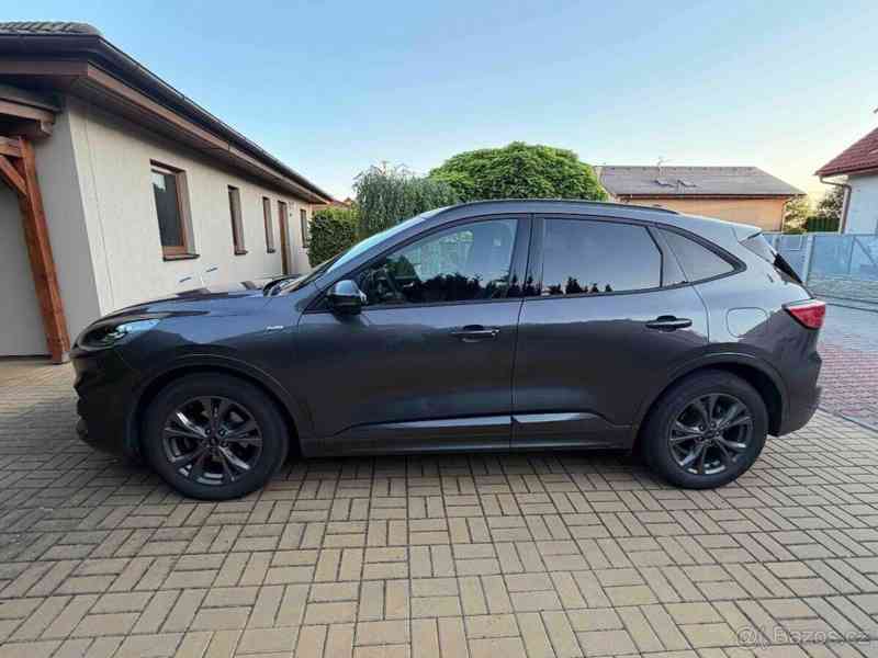 Ford Kuga 1,5   r.v. 2022 - foto 2