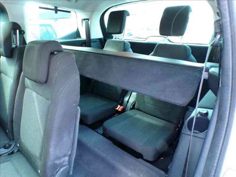 Peugeot 5008 1,6 HDi 7.MÍST,TAŽ.ZAŘ. - foto 11