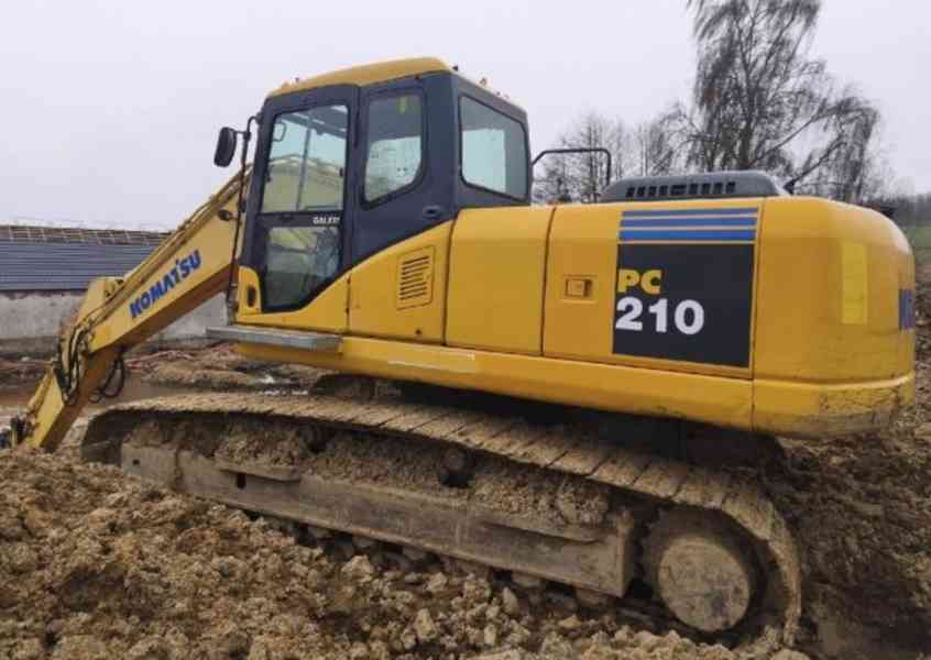 22t bagr i svahovka Komatsu 210 - foto 2