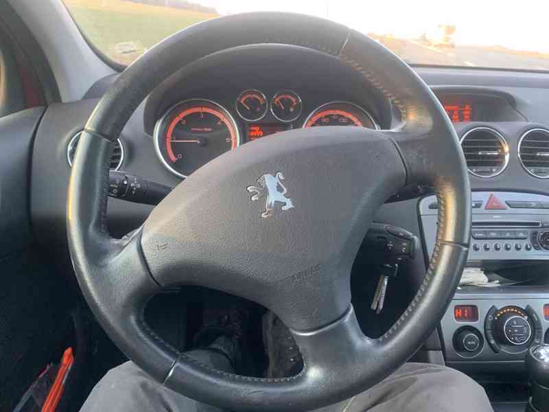 Peugeot 307 sw sadadla ,části interiéru 