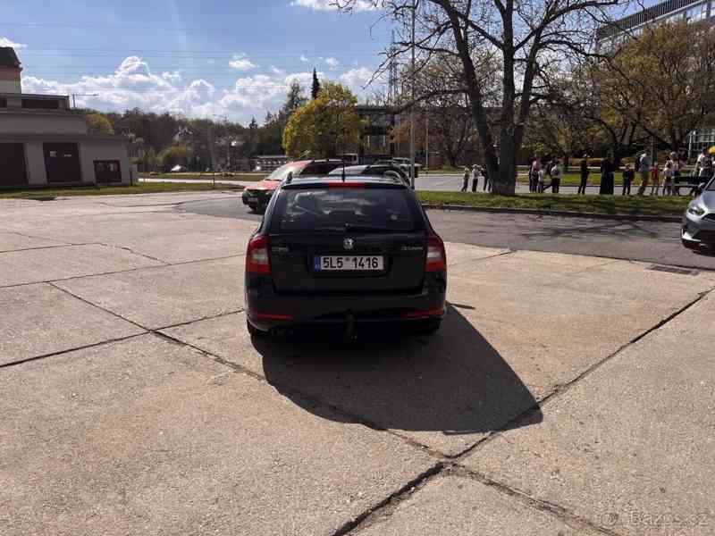 Škoda Octavia 2,0   RS - foto 7