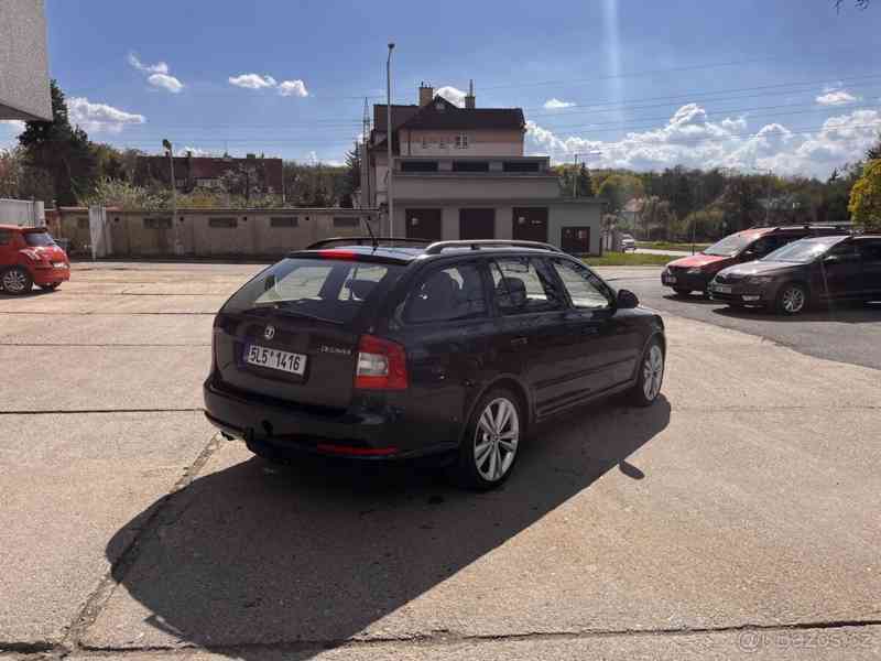Škoda Octavia 2,0   RS - foto 8
