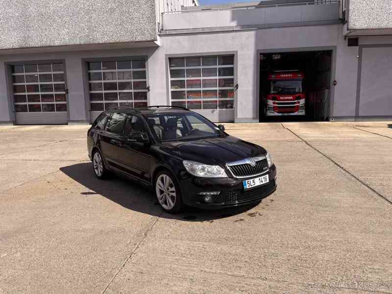 Škoda Octavia 2,0   RS - foto 1