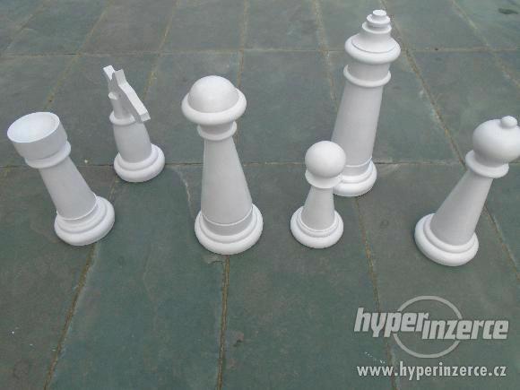 venkovní dřevěné šachy - foto 2