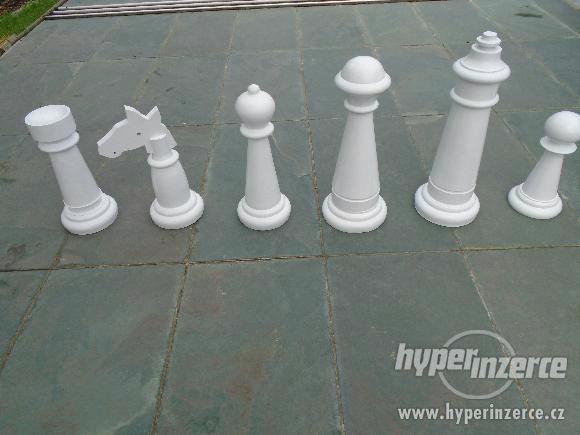 venkovní dřevěné šachy - foto 3