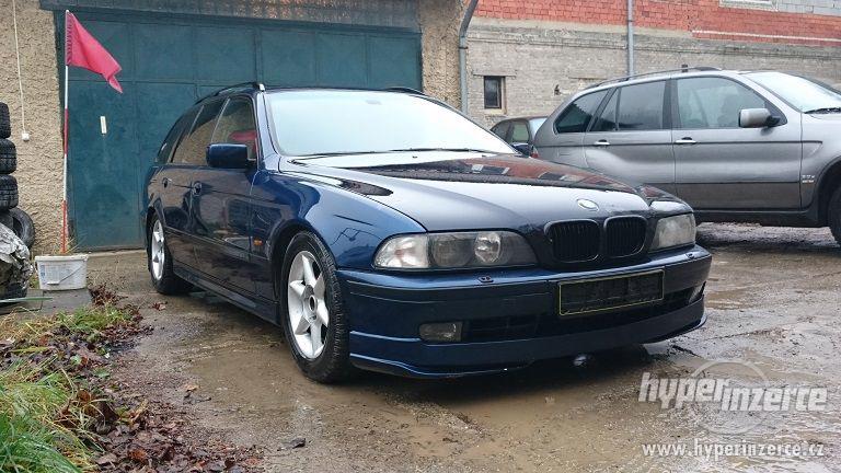 BMW e39 540i - manual - foto 1