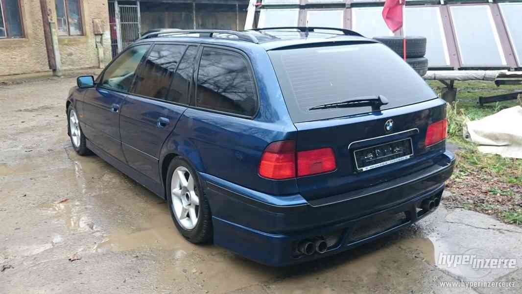 BMW e39 540i - manual - foto 3