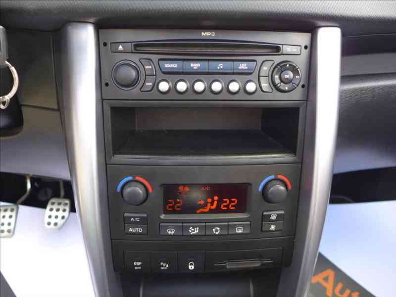 Peugeot 207 1,6 i 110KW DIGI KLIMA VÝHŘEV - foto 8