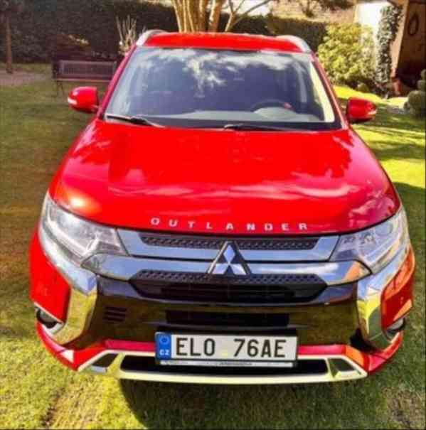 Mitsubishi Outlander PHEV - foto 1