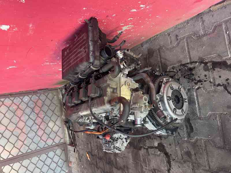 Motor Nissan Micra 1,0i 44KW CG10 kompletní prodám - foto 3