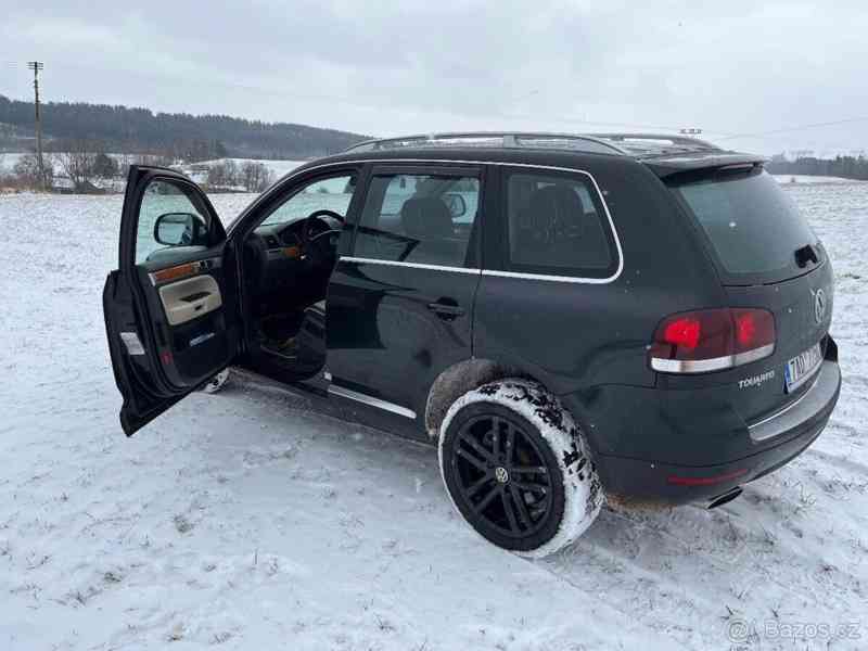 Volkswagen Touareg 3,0   TDi 176kw 2009 INDIVIDUAL - foto 14