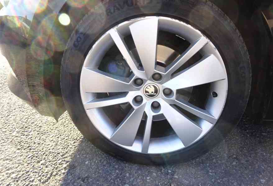 Škoda Superb 2.0 TDI Combi r.v.2017 (110 kw) ČR DPH - foto 19